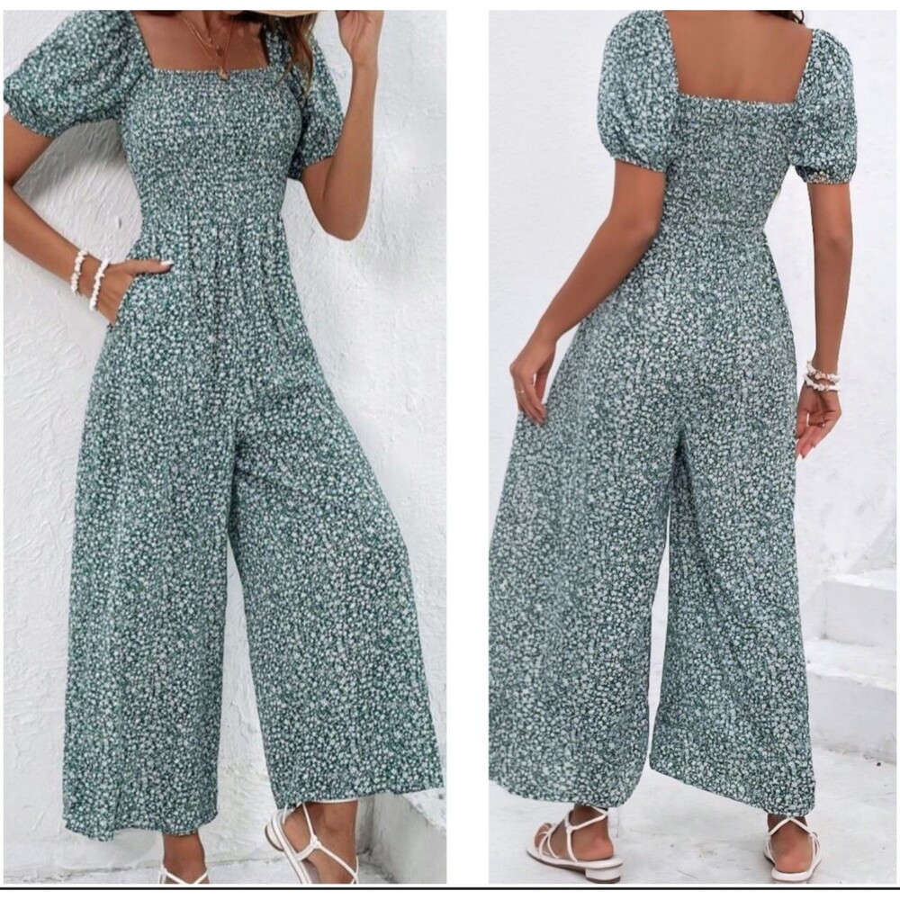 Lovely Green Floral Print Halter Jumpsuit jumper romper size large